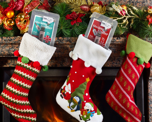 Picture Keeper Connect Classic Style 16GB Stocking Stuffer 2-Pack